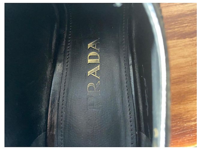 Prada Scarpe Richelieu con plateau in pelle nera e stampa leopardata Nero Stampa leopardo - vista 16