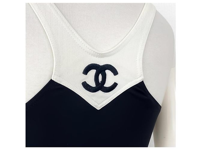 Chanel Costume da Bagno Due Pezzi con Logo CC Nero Bianco - vista 6
