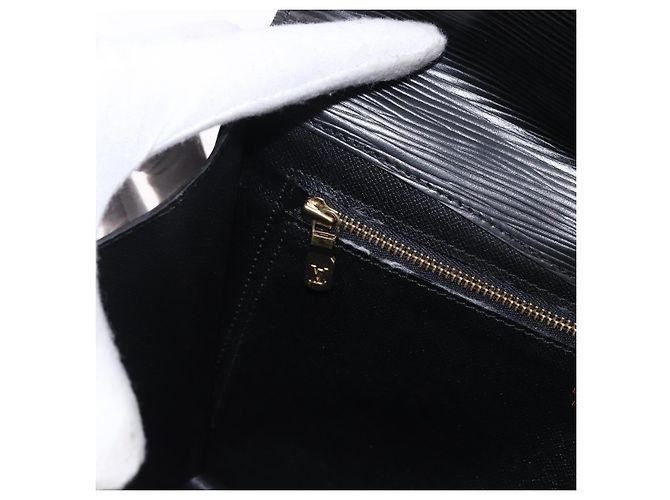 LOUIS VUITTON Epi Montaigne 27 Clutch Bag Black M52652 LV - vista 10