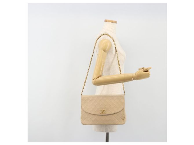 CHANEL Matelasse Chain Shoulder Bag Lamb Skin Beige Gold CC - vista 29