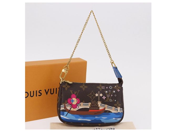 LOUIS VUITTON Vivienne Mini Pochette Accessoires Pouch M68489 - vista 12