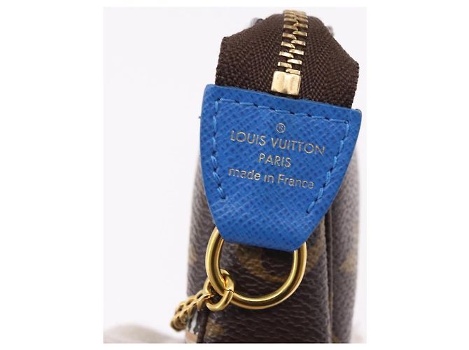 LOUIS VUITTON Vivienne Mini Pochette Accessoires Pouch M68489 - vista 18
