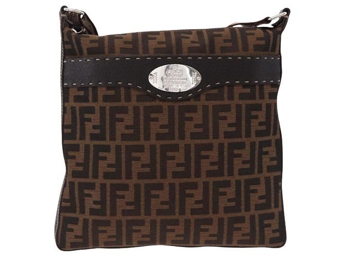 FENDI Zucca Canvas Celesia Shoulder Bag Brown Silver 8BT109 - vista 2