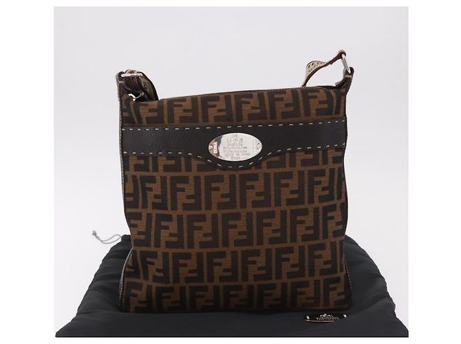 FENDI Zucca Canvas Celesia Shoulder Bag Brown Silver 8BT109 - vista 25