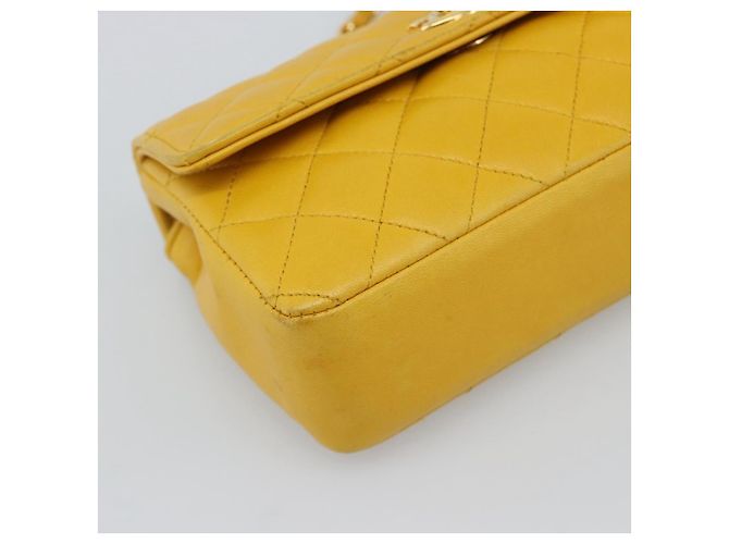 CHANEL Matelasse Chain Shoulder Bag Lamb Skin Yellow Gold CC - vista 11