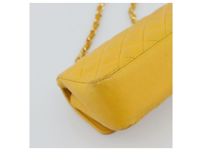 CHANEL Matelasse Chain Shoulder Bag Lamb Skin Yellow Gold CC - vista 13