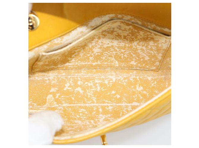 CHANEL Matelasse Chain Shoulder Bag Lamb Skin Yellow Gold CC - vista 17