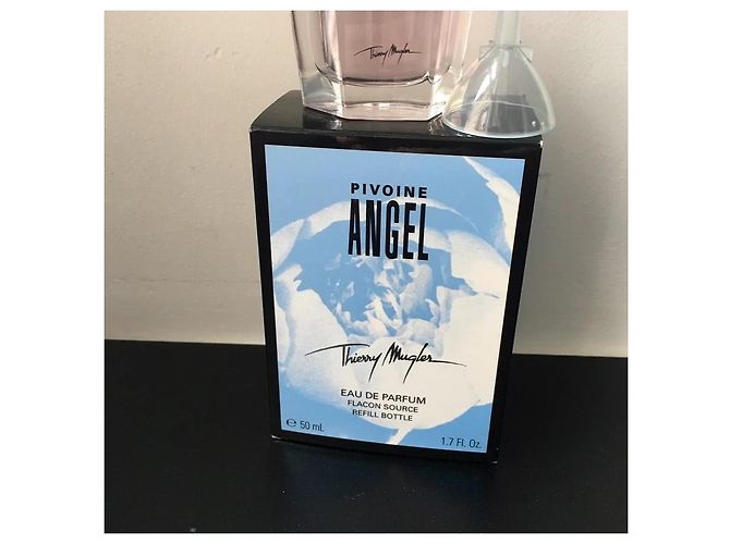 Thierry Mugler Angel Pivoine Refill Bottle Pink - view 2