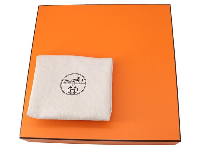 Hermès Borsa Tote Hermes Garden PM Bordò - vista 9