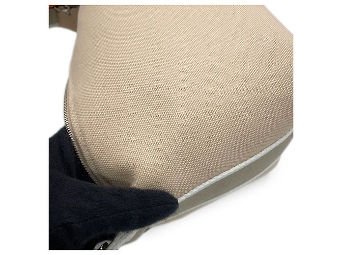 Hermès Borsa a Mano Hermes Handbag Pouch Bride-à-Black PM Beige - vista 8