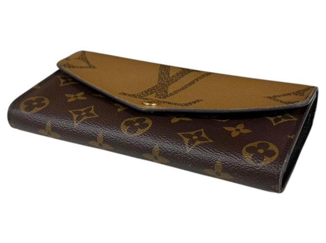 Louis Vuitton Portefeuille Sarah Monogram Giant Reverse Long Wallet Marrone - vista 4