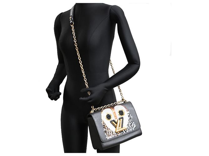 Borsa a tracolla Louis Vuitton Twist MM da donna Nero - vista 9