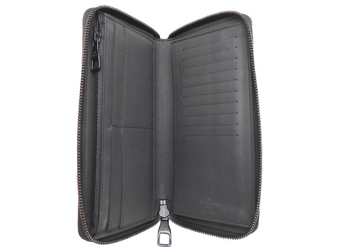 Louis Vuitton Zippy Wallet aus schwarzem Taurillon-Leder - Ansicht 5