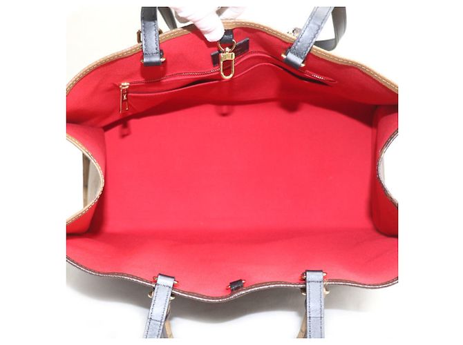 Borsa Tote Louis Vuitton OnTheGo GM Marrone - vista 4