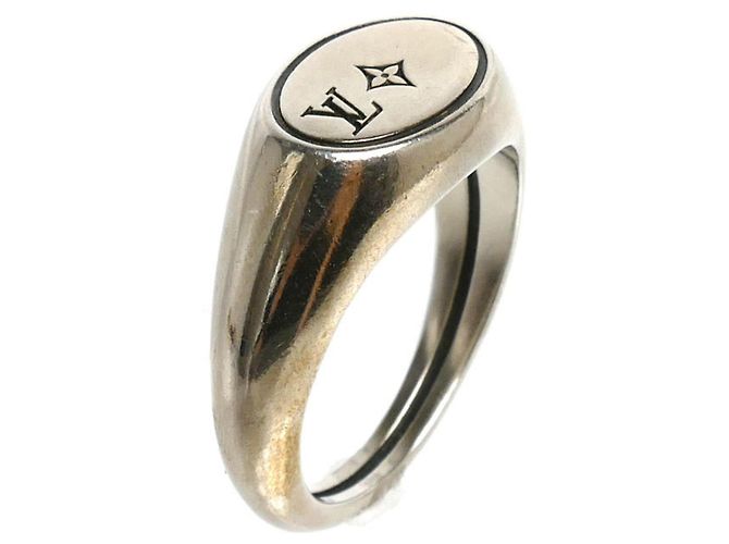 Louis Vuitton LV Tailor Band Ring - view 2