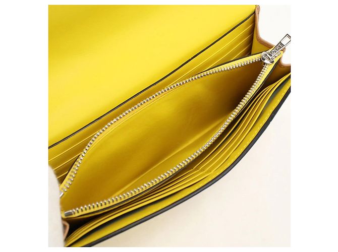 Puzzle Portafoglio lungo Loewe in vitello giallo - vista 4