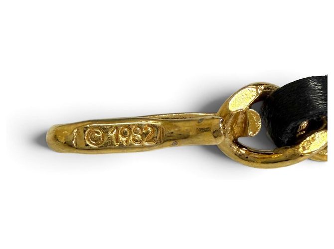 Chanel Vintage Leder-Kettengürtel mit Coco Mark Medaillen-Motiv Schwarz Golden - Ansicht 7