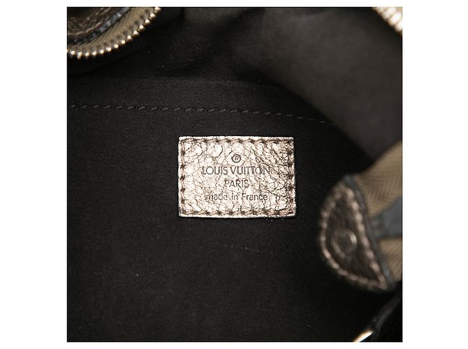 Louis Vuitton Silver Monogram Mahina XS Argento - vista 5
