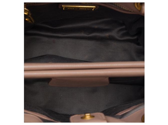 Borsa Satchel Miu Miu in Nappa Matelassé marrone Carne - vista 4