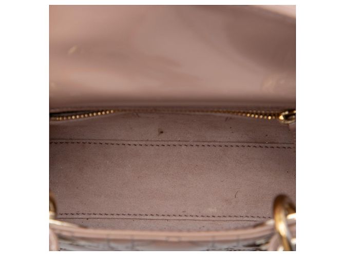 Dior Mini Lady Dior in pelle vernice Cannage marrone Carne - vista 4