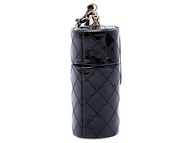 Estojo de Batom Chanel Black CC Quilted Patent Preto - vista 2