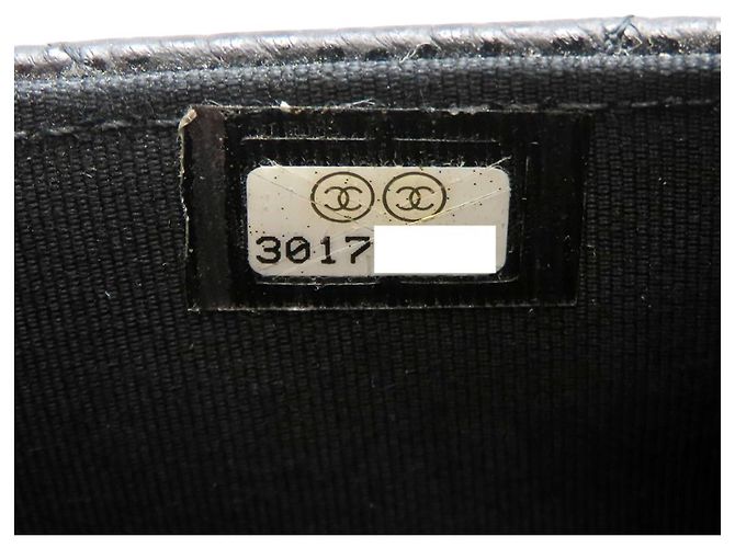 Chanel Black CC Quilted Caviar Wallet on Chain Schwarz - Ansicht 9