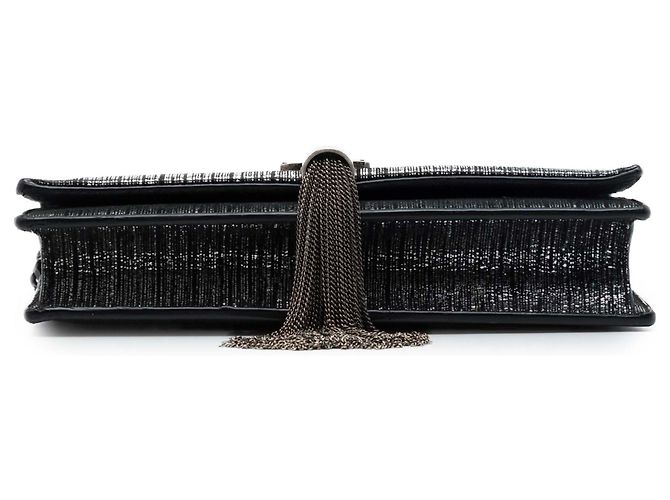 Portafoglio con catena Saint Laurent Kate in camoscio metallizzato argento con monogramma e nappa - vista 3
