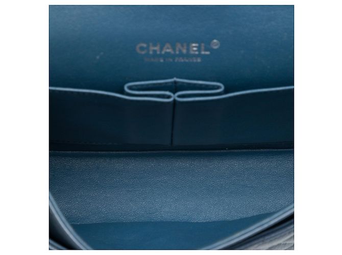 Chanel Blue Medium Classic Caviar Double Flap Blu scuro - vista 4
