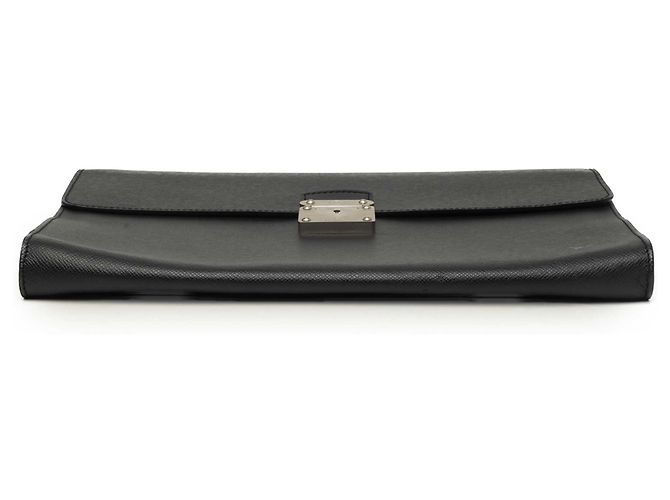 Louis Vuitton Black Taiga Minuto Nero - vista 3