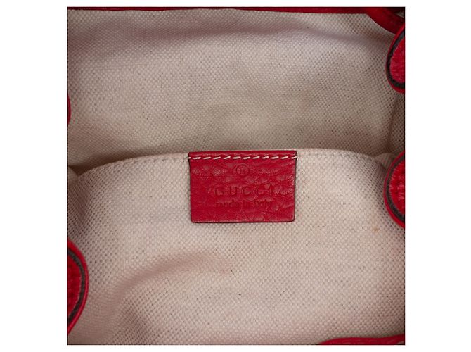 Bamboo Mochila Gucci de piel de becerro roja con borla de bambú y cordón ajustable - vista 5