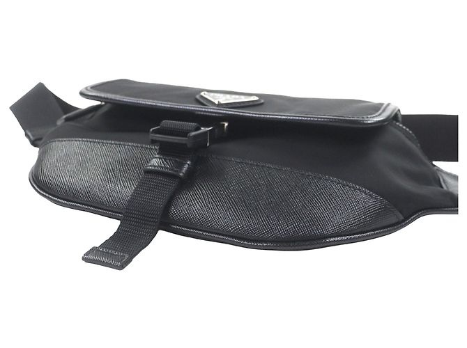 Bolso cinturón Prada de Tessuto con adornos de Saffiano negro - vista 3