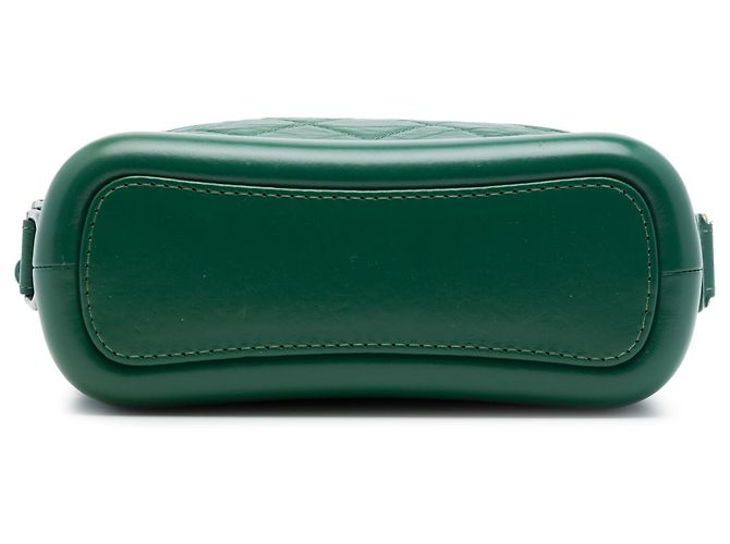 Chanel Gabrielle Crossbody Small in vitello invecchiato verde - vista 3