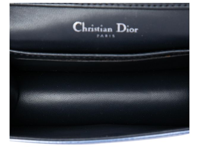 Dior Blue Baby Metallic Patent Microcannage Diorama Flap - vista 4