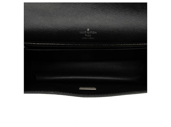 Louis Vuitton Black Taiga Selenga Nero - vista 4