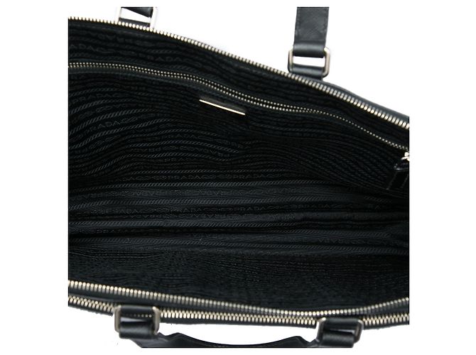 Prada Cartella da viaggio in pelle Saffiano nera con tasca frontale con zip Nero - vista 4