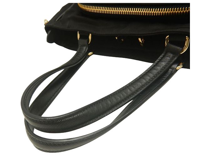 Prada Tessuto Satchel mit schwarzem Saffiano-Besatz - Ansicht 18