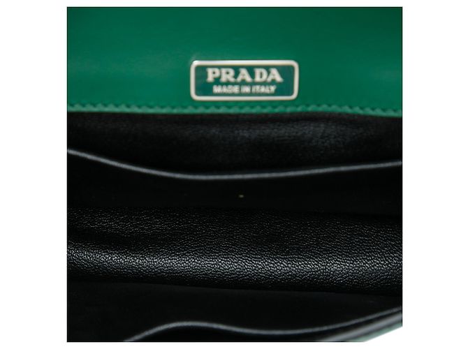 Borsa a tracolla Prada Cahier in vitello City con rifiniture in Saffiano verde e cristalli - vista 4