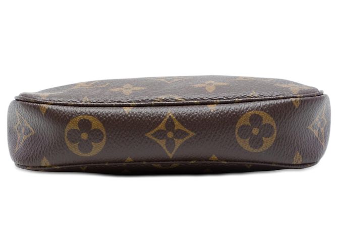 Louis Vuitton Brown Monogram Mini Pochette Accessoires Castaño - vista 3