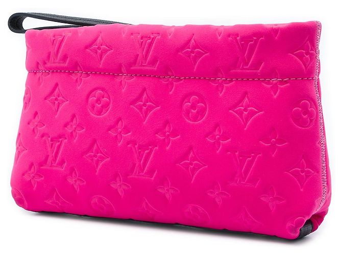 Clutch Louis Vuitton in neoprene scuba rosa con monogramma embossed - vista 2