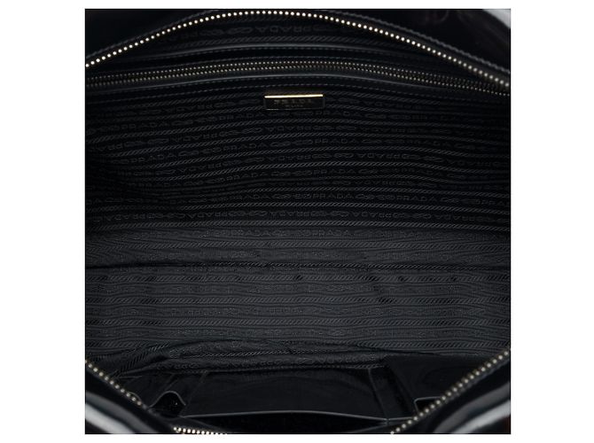 Borsetta Prada in pelle Spazzolato nera con applicazione geometrica Nero - vista 4