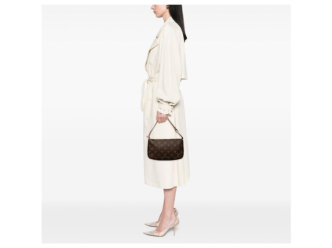 Louis Vuitton Brown Monogram Pochette Accessoires Marron - vue 7
