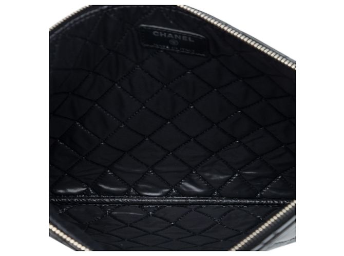 Clutch Chanel Black Medium Quilted Patent O Case Nero - vista 4