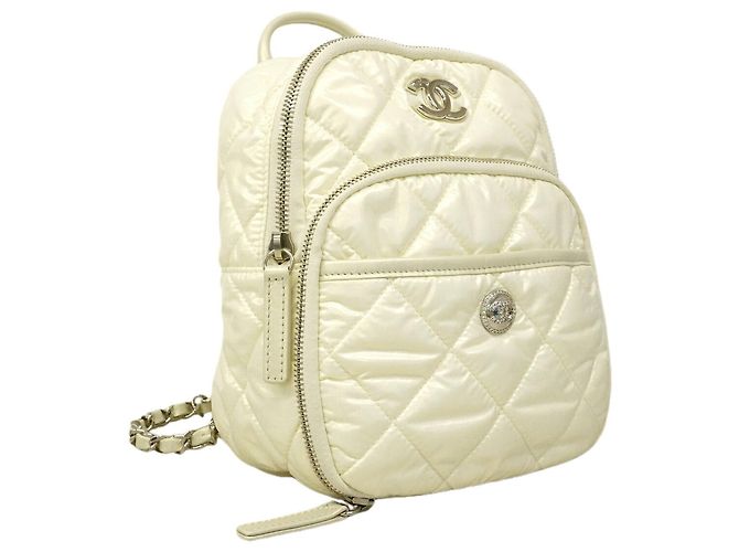 Zaino Chanel Neige in nylon bianco - vista 2