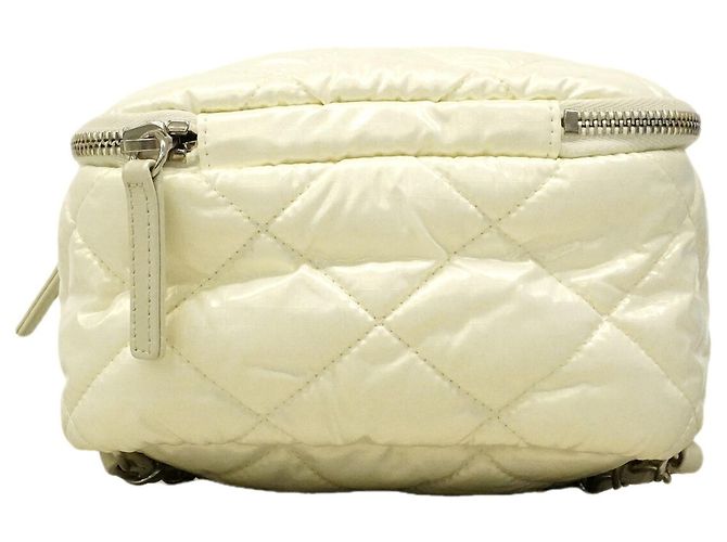 Zaino Chanel Neige in nylon bianco - vista 3