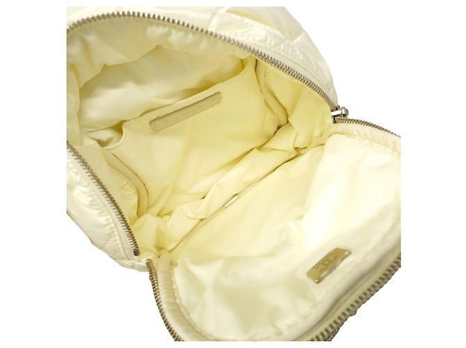 Zaino Chanel Neige in nylon bianco - vista 4