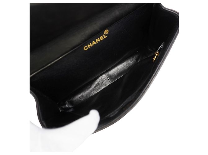 Borsa a tracolla Chanel Matelassé Nero - vista 4
