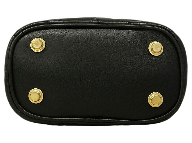 Borsa a mano Louis Vuitton Coussin Vanity PM Nero - vista 3