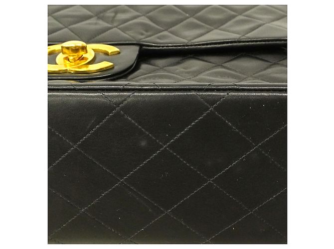 Borsa a tracolla Chanel in pelle d'agnello nera Nero - vista 9