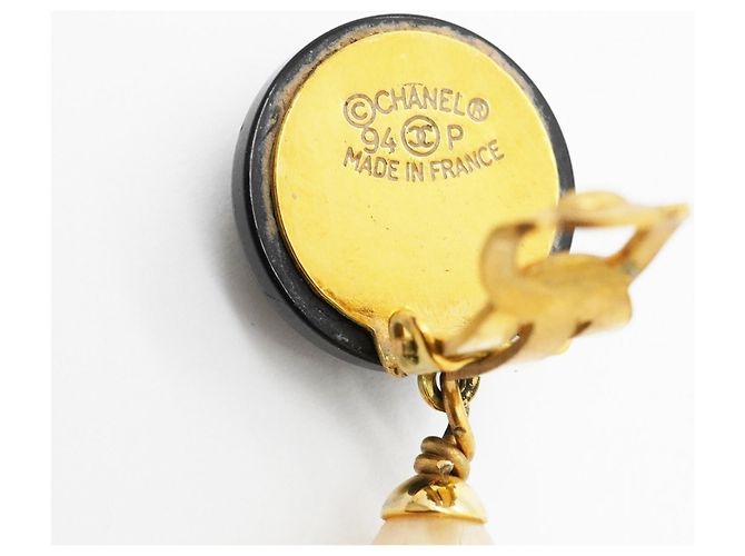 Orecchini a clip Chanel Coco Mark Nero D'oro - vista 4