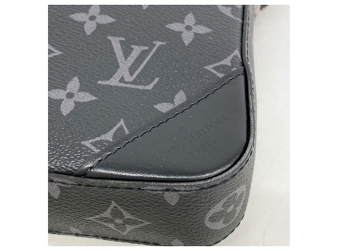 Borsa a tracolla Trio Monogram Eclipse Reverse Louis Vuitton Marrone Nero - vista 7